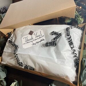 Mystery Box! 4 Piece Women’s apparel Wardrobe builder Size S